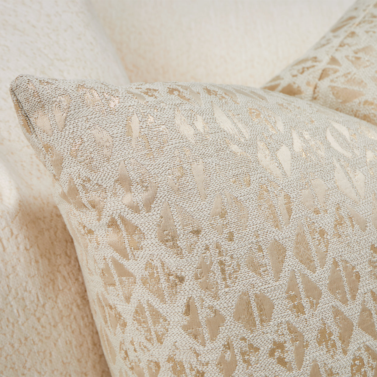 Michael Amini Sassani Sofa Crepe Gold