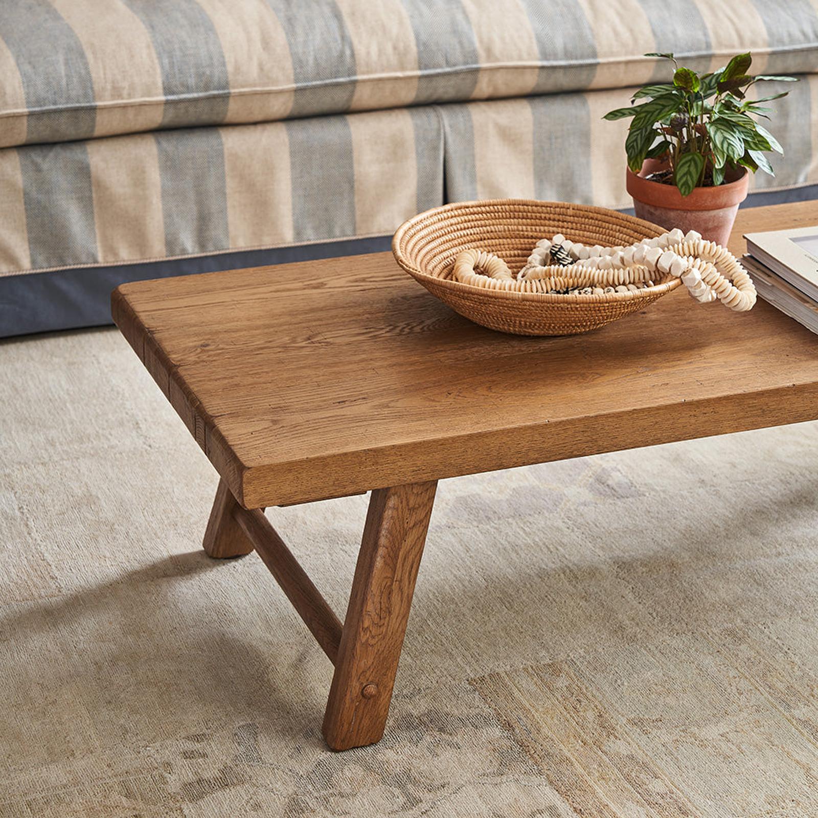 Woodbridge Furniture Dais Cocktail Table