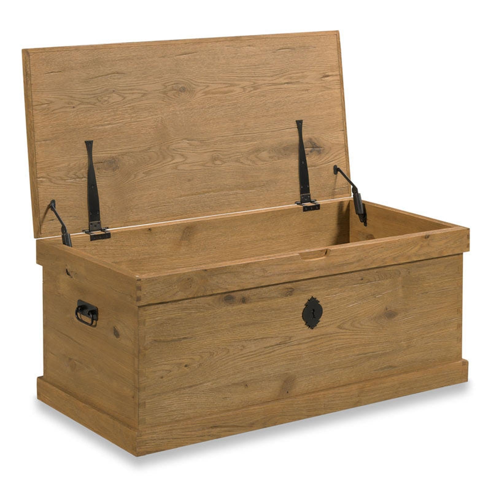Woodbridge Furniture Keepsake Trunk