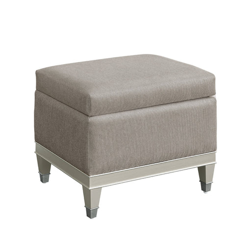 Pulaski Furniture Zoey Vanity Upholstered Storage Bench
