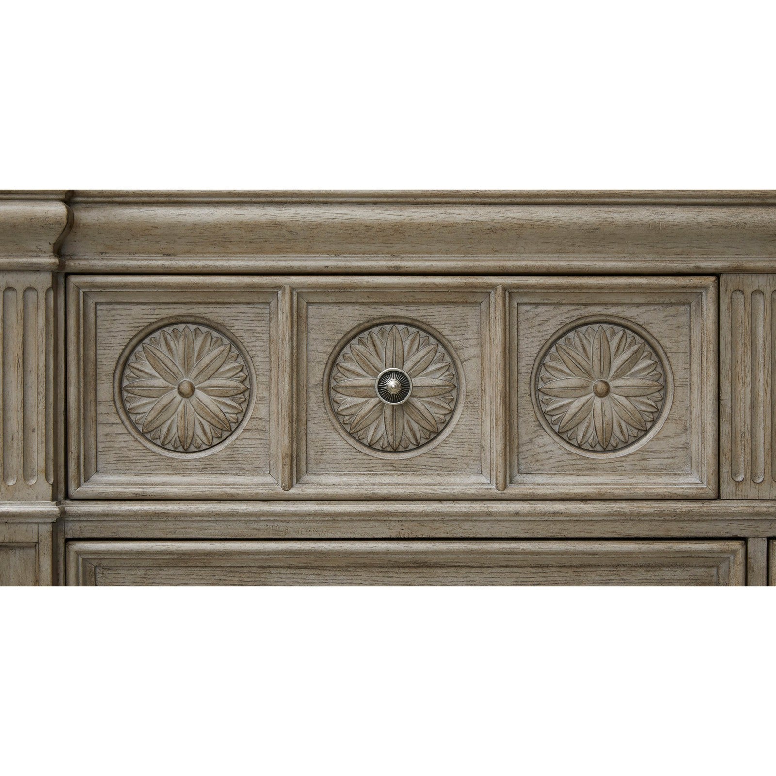 Pulaski Furniture Kingsbury 10 Drawer Master Chest