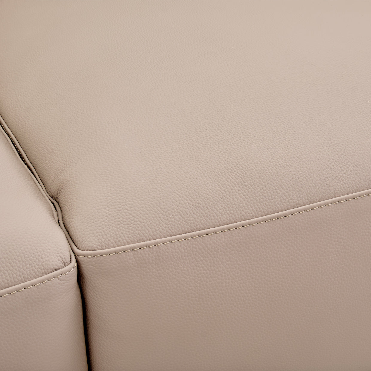 Michael Amini Mia Bella Bergamo Loveseat St. Steel