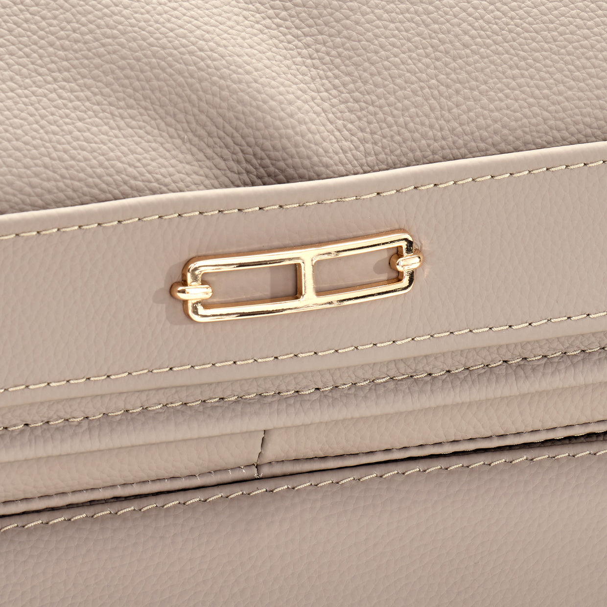 Michael Amini Mia Bella Bergamo Loveseat St. Steel