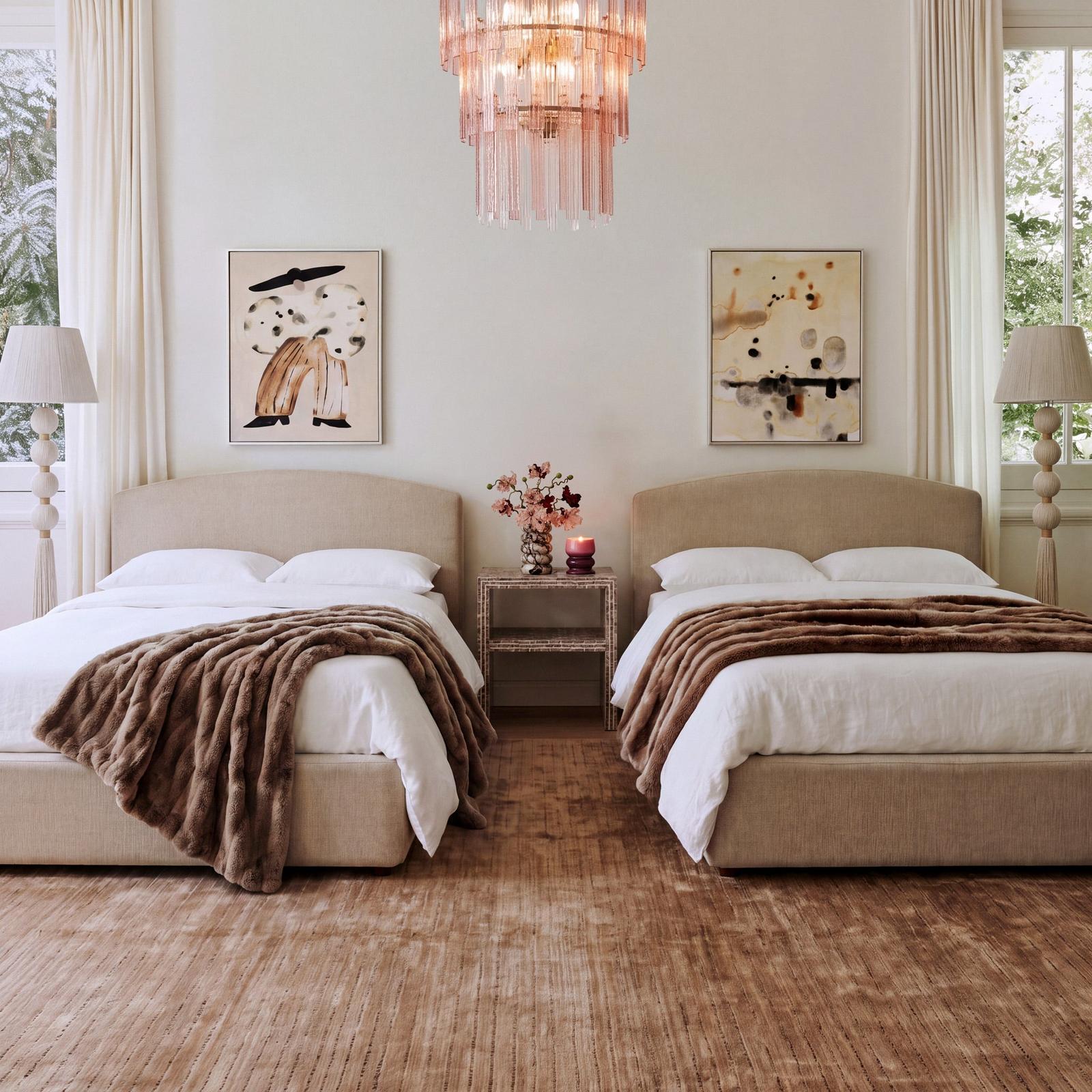 TOV Furniture Leah 48