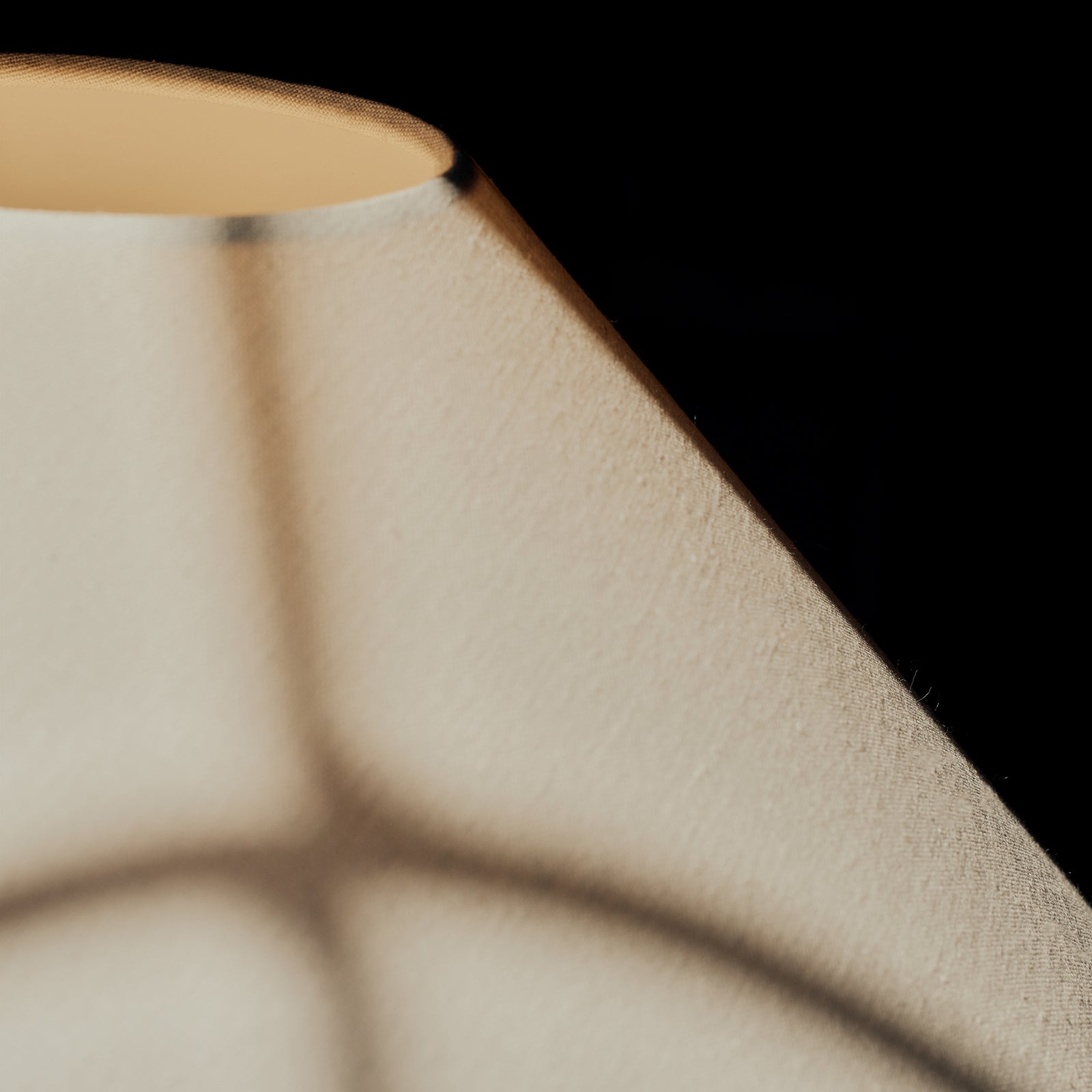 Regina Andrew Koda Ceramic Table Lamp