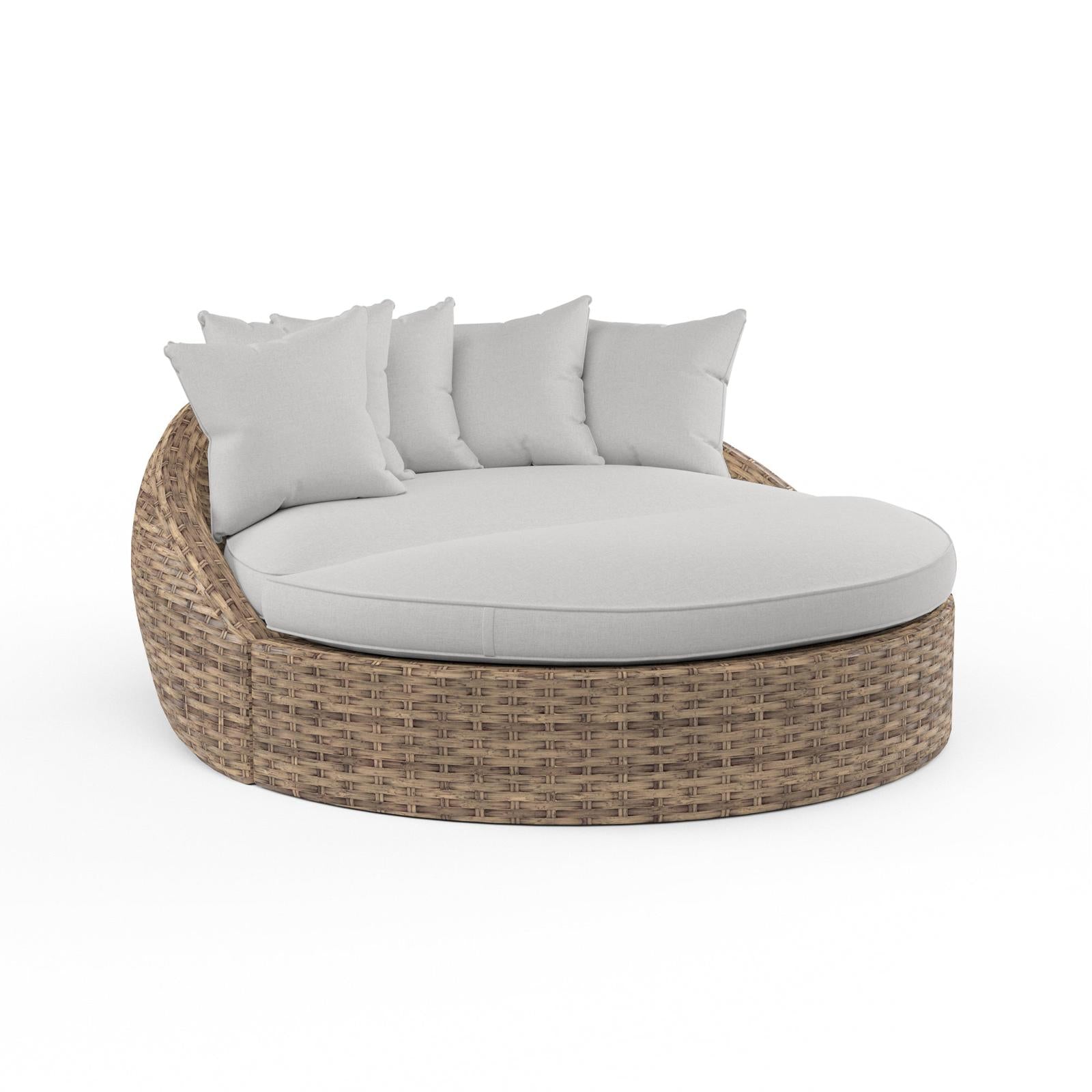 Sunset West Havana Round Daybed