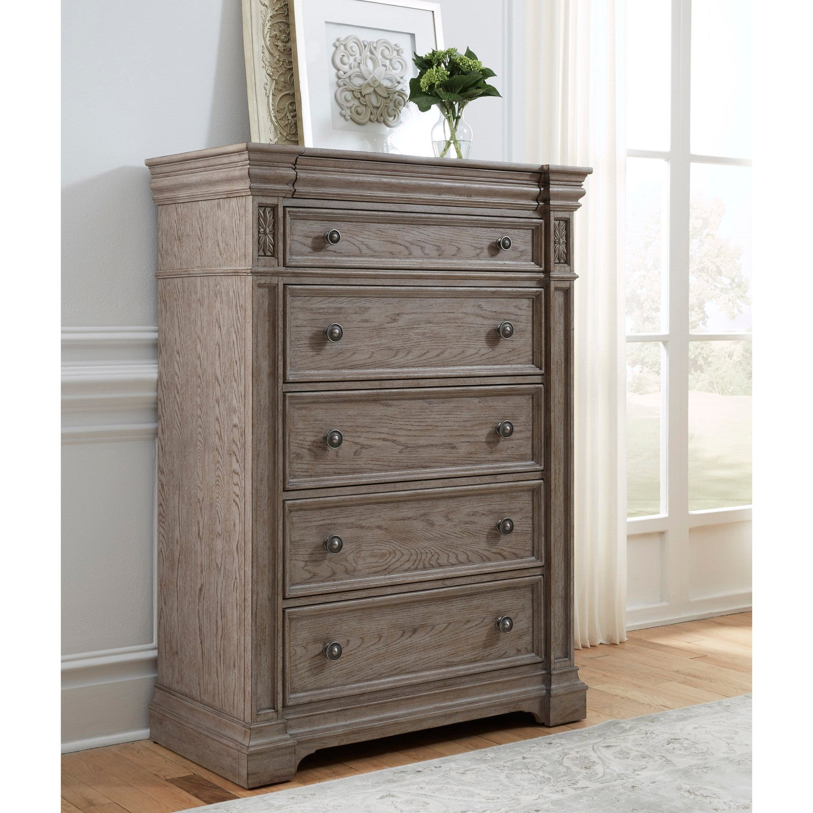 Pulaski Furniture Kingsbury 6 Drawer Chest