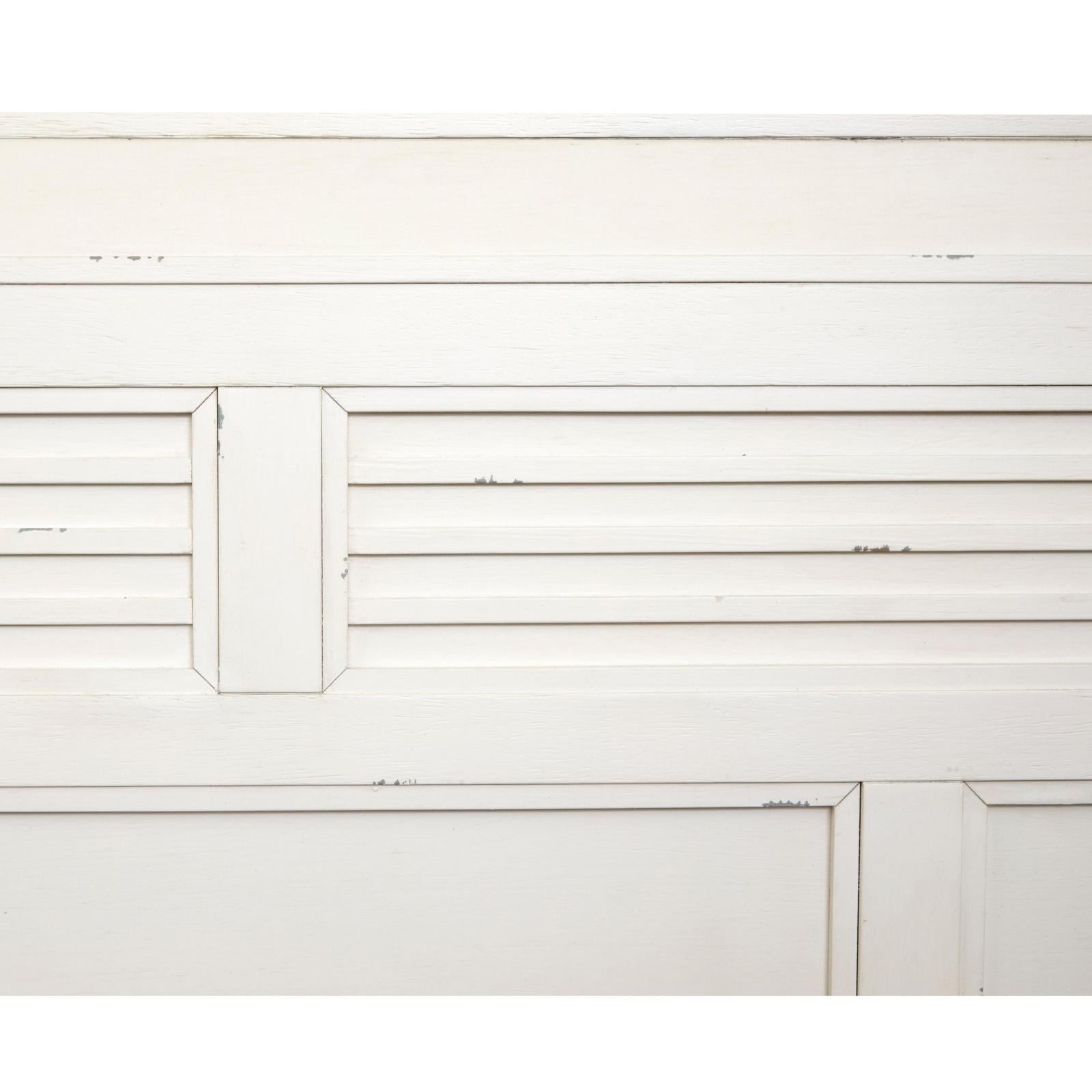 Salt Life Home Echo Isles Sea Pearl and Driftwood Queen Classic Panel Bed