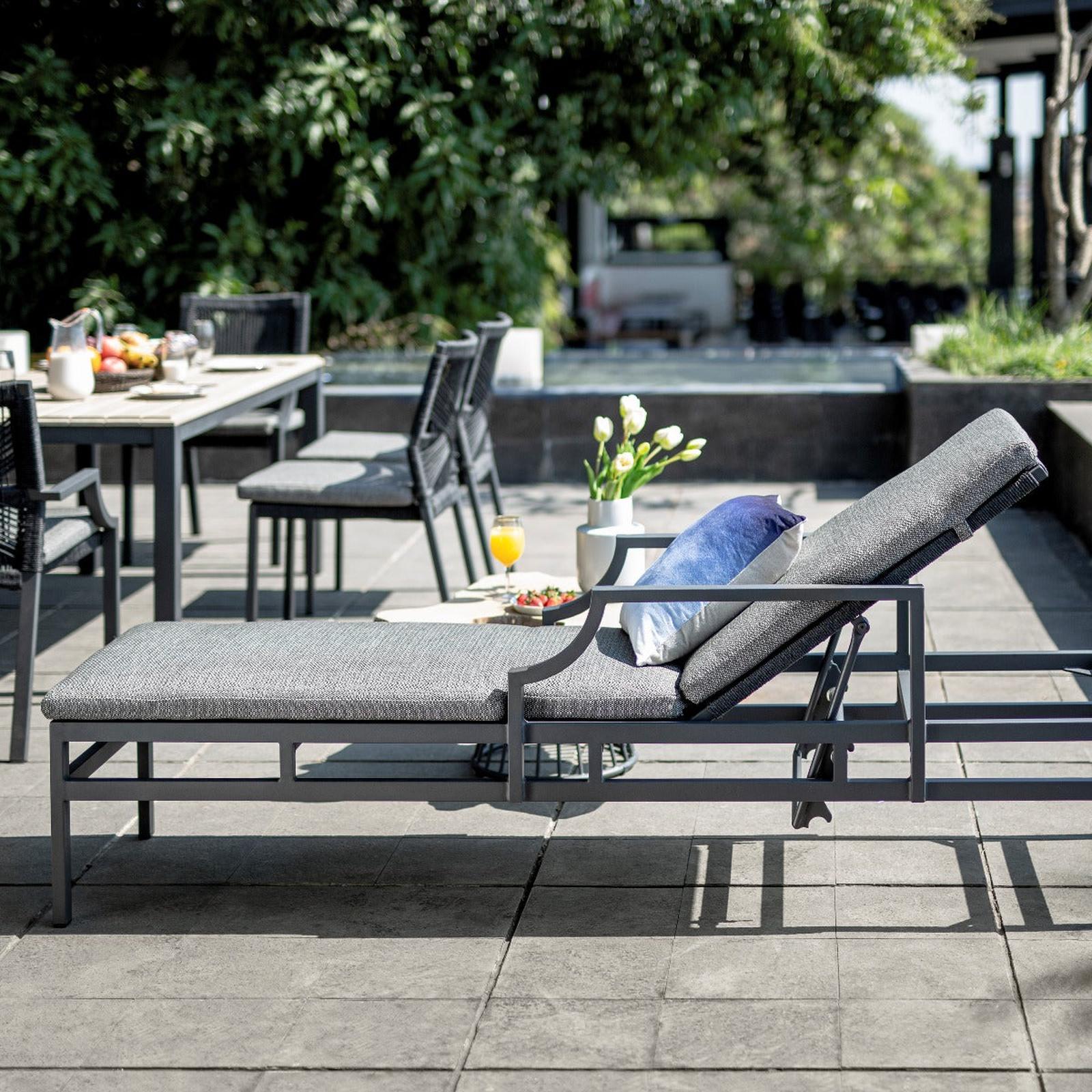 Woodbridge Furniture Bellevue Metal Chaise