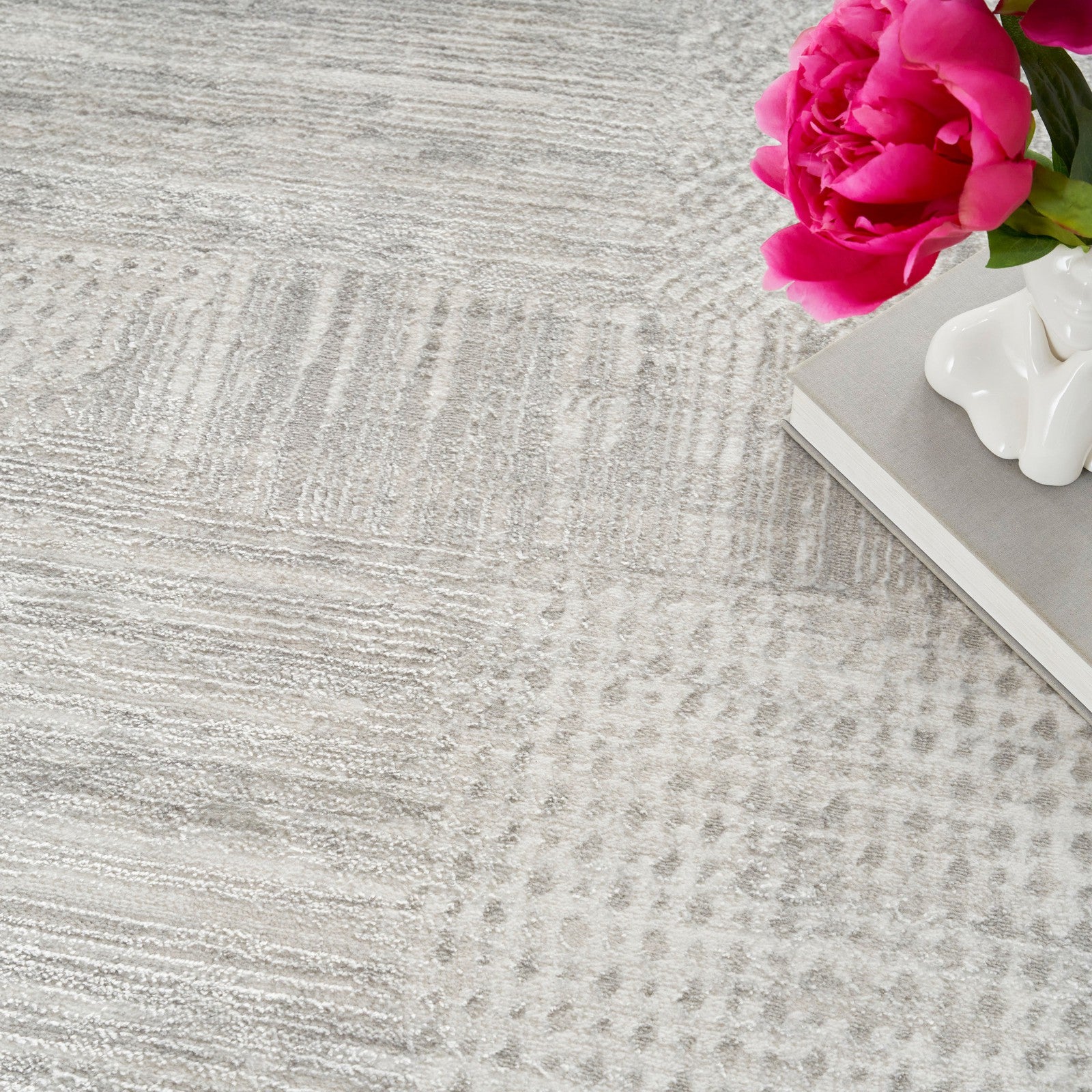 Nourison Glitz GLZ09 Modern Indoor Rug