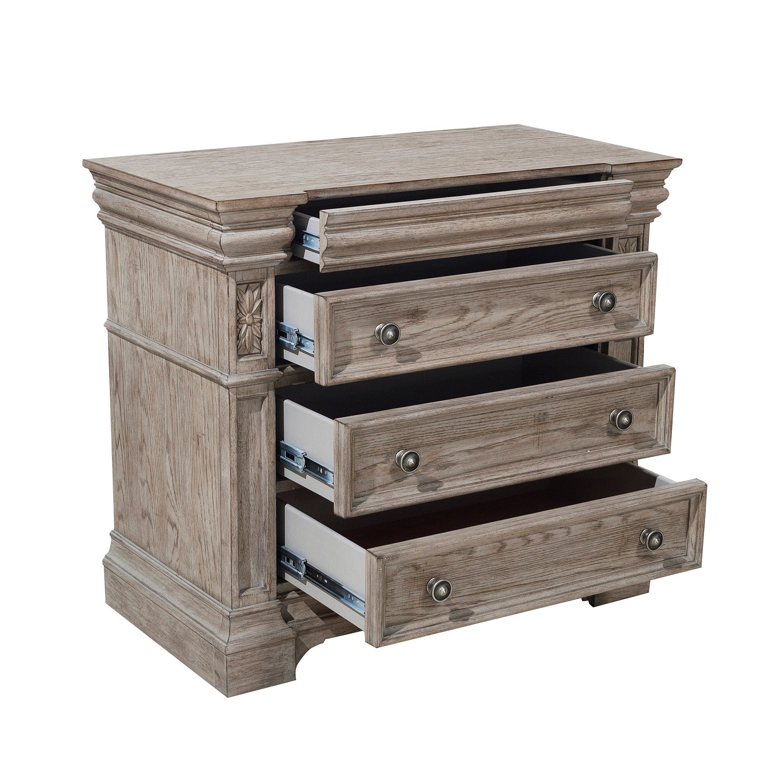 Pulaski Furniture Kingsbury 4 Drawer Bachelor's Chest