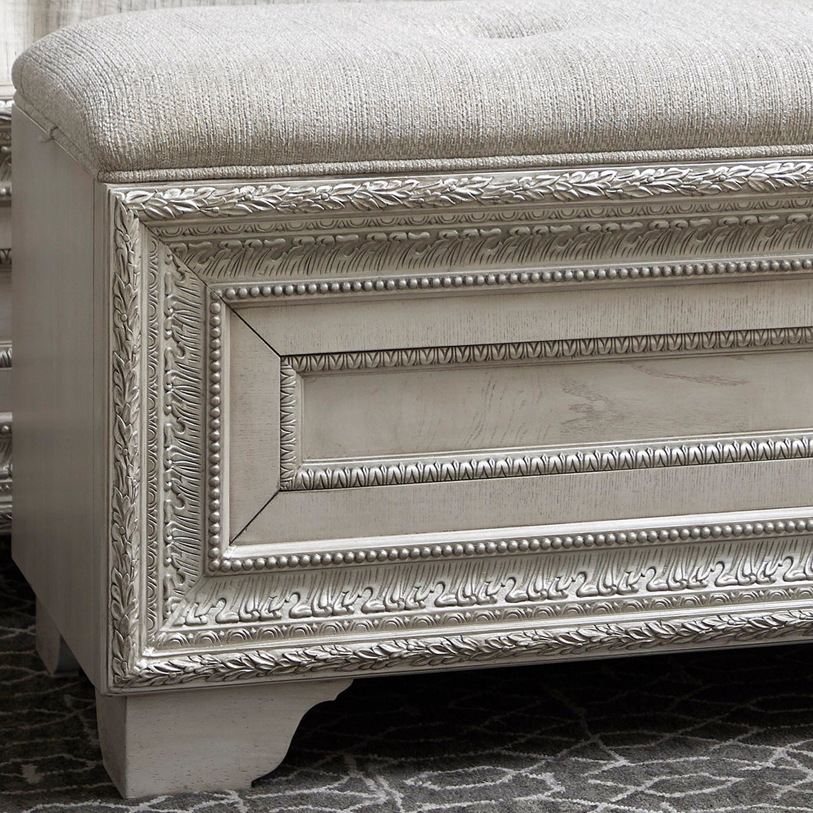 Pulaski Furniture Camila Creamy White Upholstered Bed