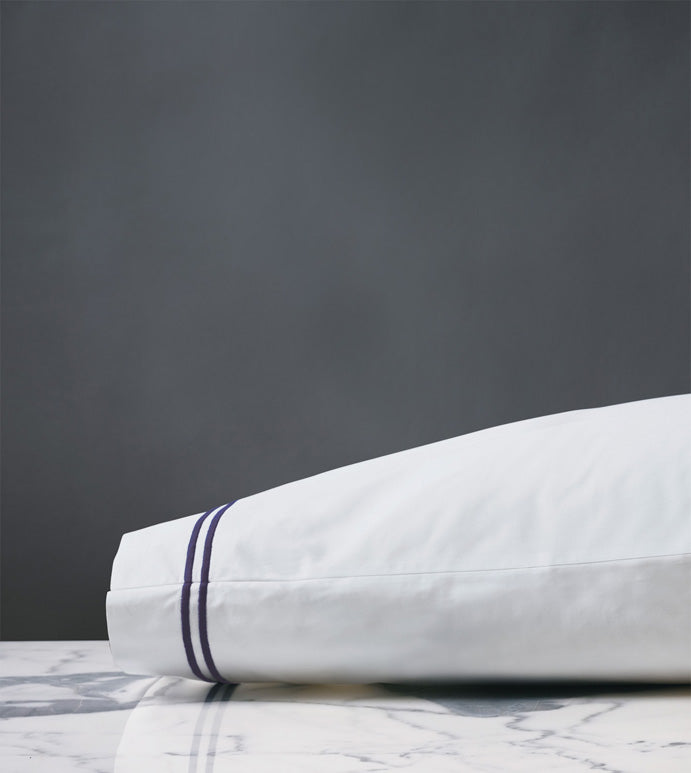 Eastern Accents Enzo Satin Stitch Pillowcase In Navy