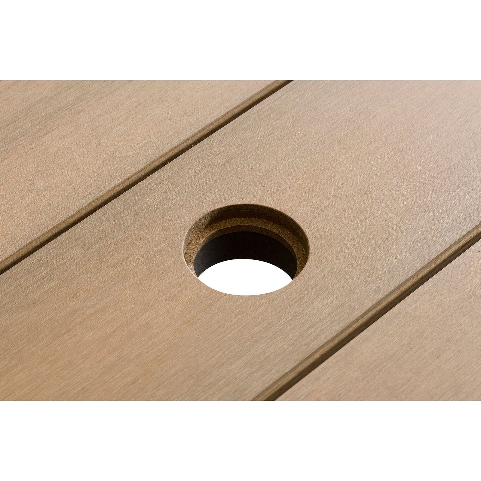 Vanguard Michael Weiss Outdoor Montebello Outdoor Dining Table