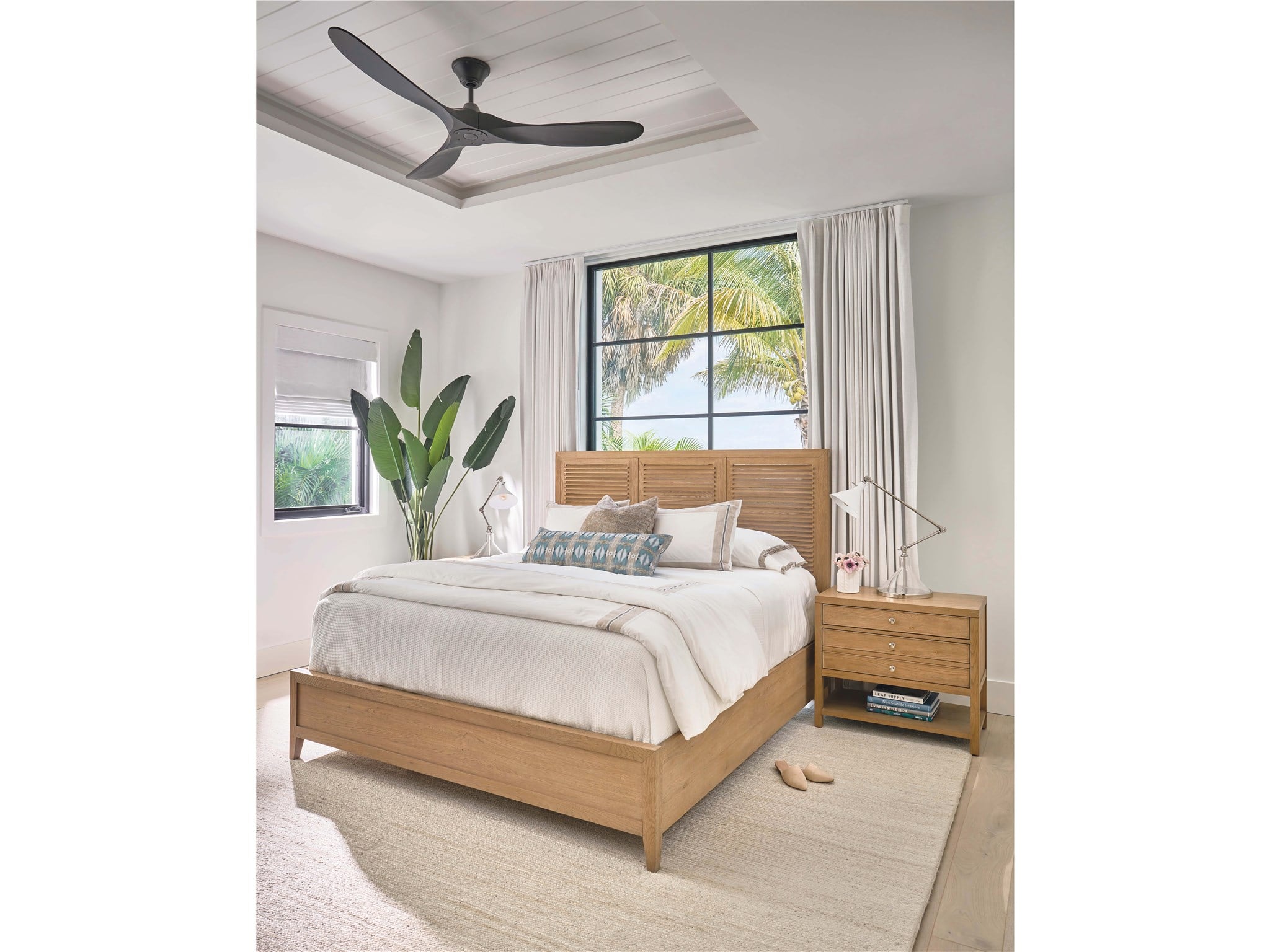 Universal Furniture Weekender Bed