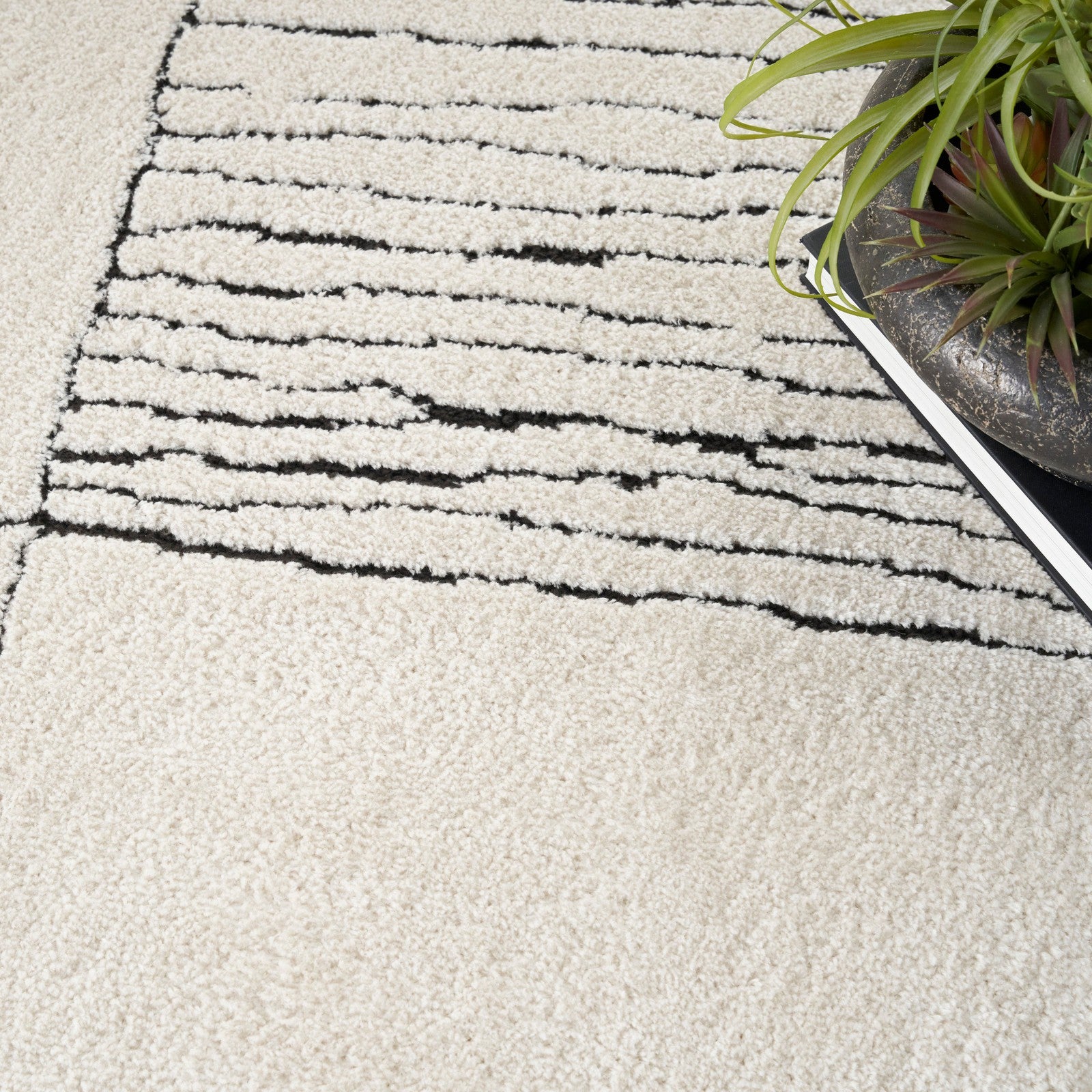 Nourison Modern Comfort MNC02 Scandinavian Indoor Rug