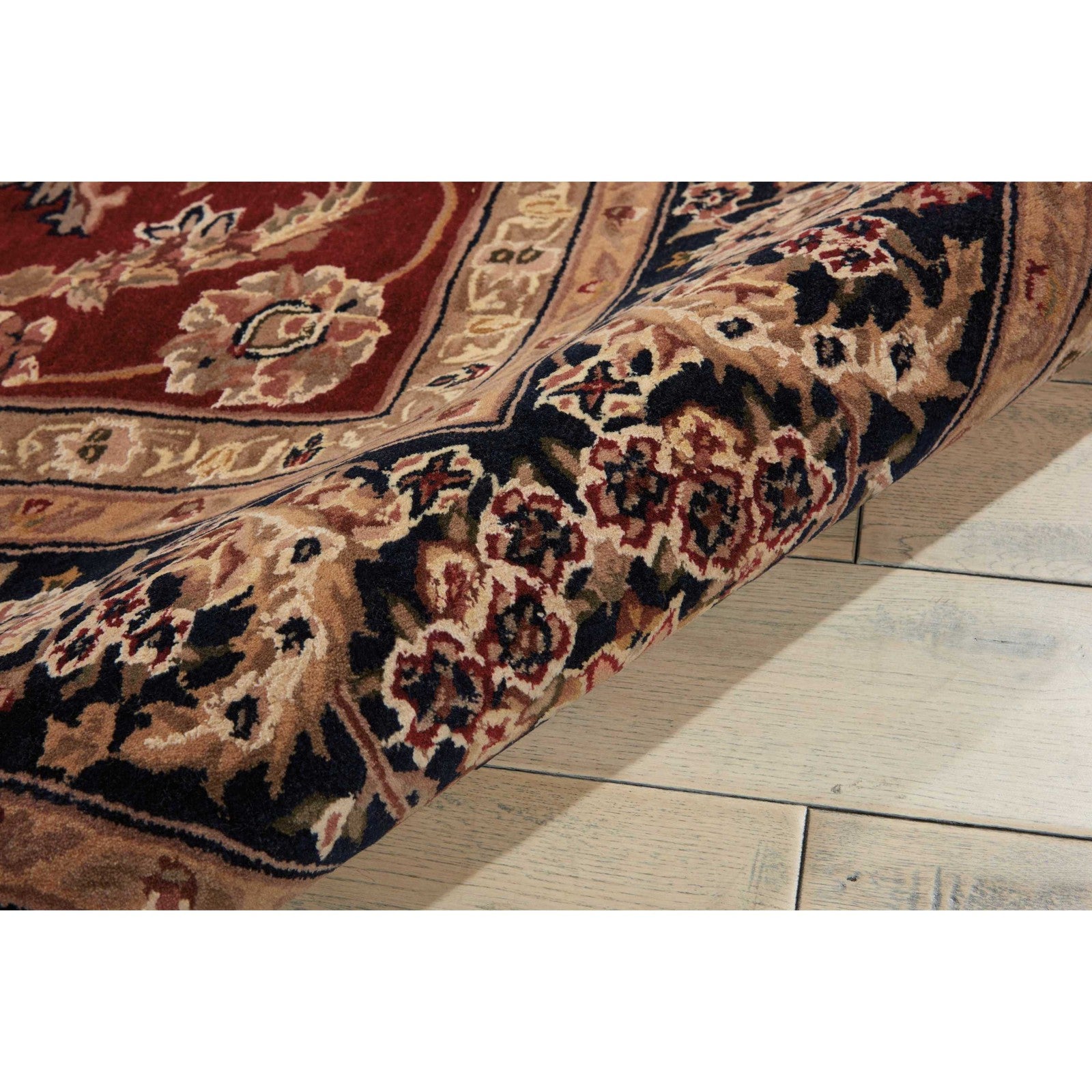 Nourison 2000 2002 Traditional Indoor Rug