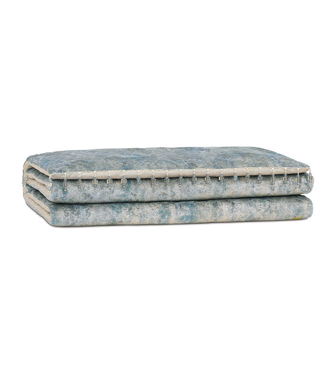 Eastern Accents Esmeralda Metallic Bed Scarf
