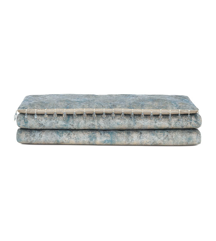 Eastern Accents Esmeralda Metallic Bed Scarf