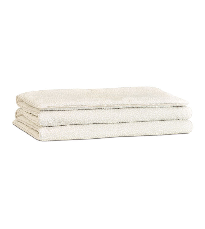 Eastern Accents Romilly Textured Bed Scarf