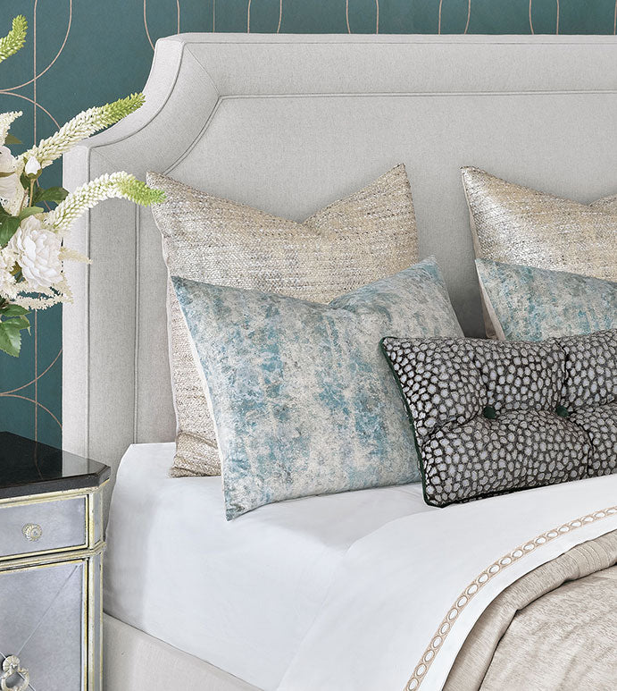 Eastern Accents Esmeralda Metallic Sham