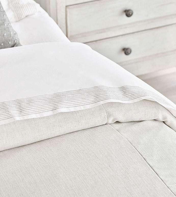 Eastern Accents Clearview Solid Duvet Cover
