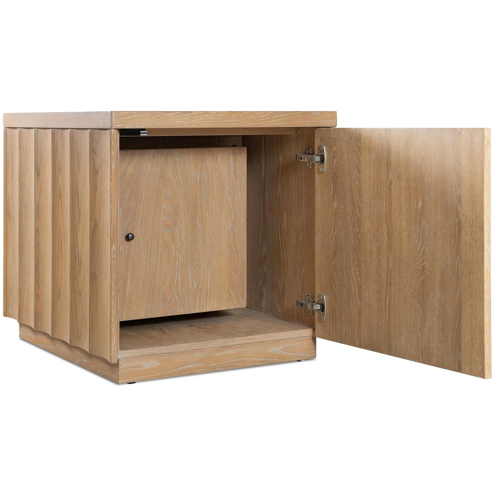 Hooker Furniture Commerce and Market Willow End Table