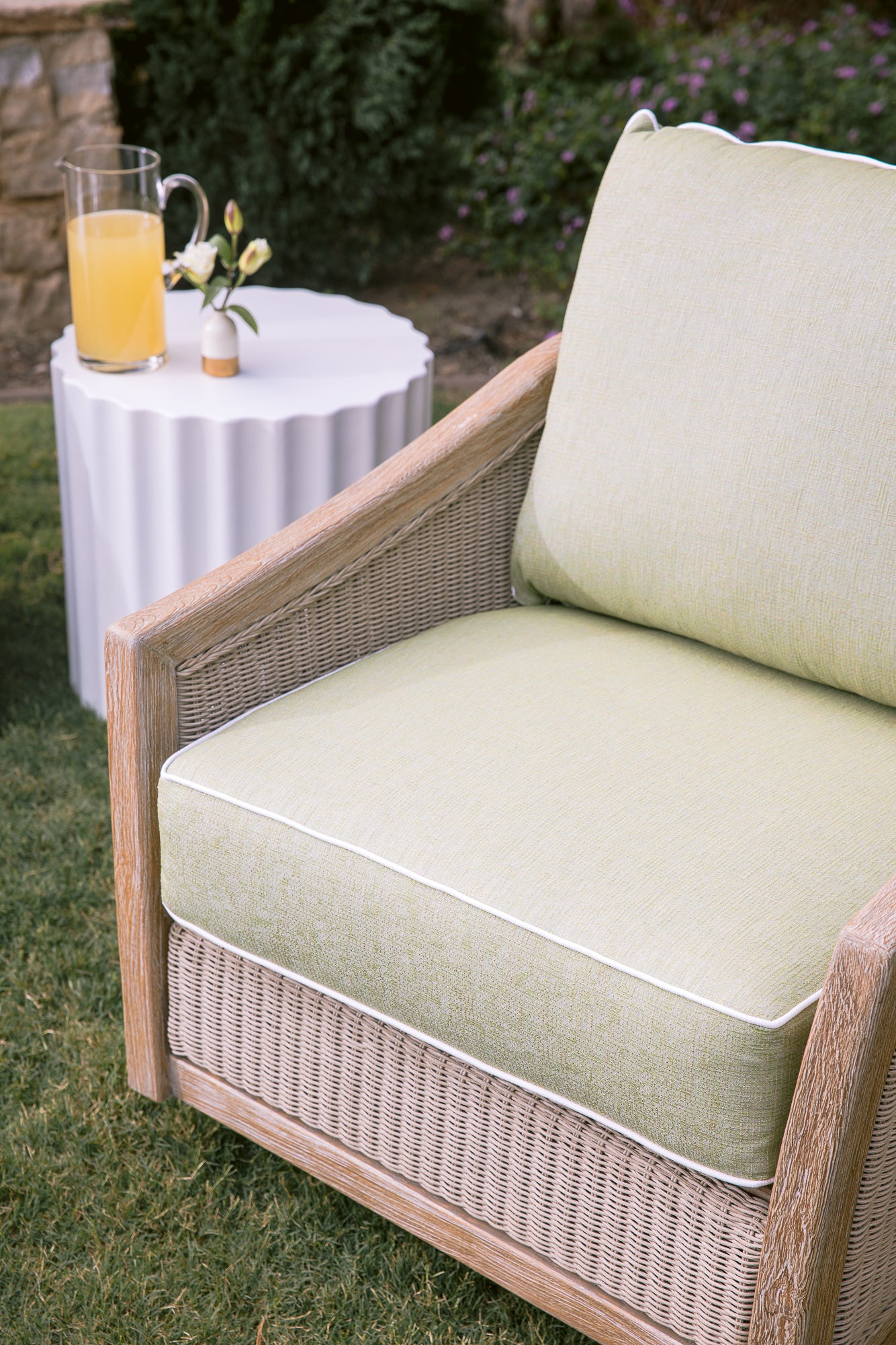 Sunset West Cambria Swivel Club Chair