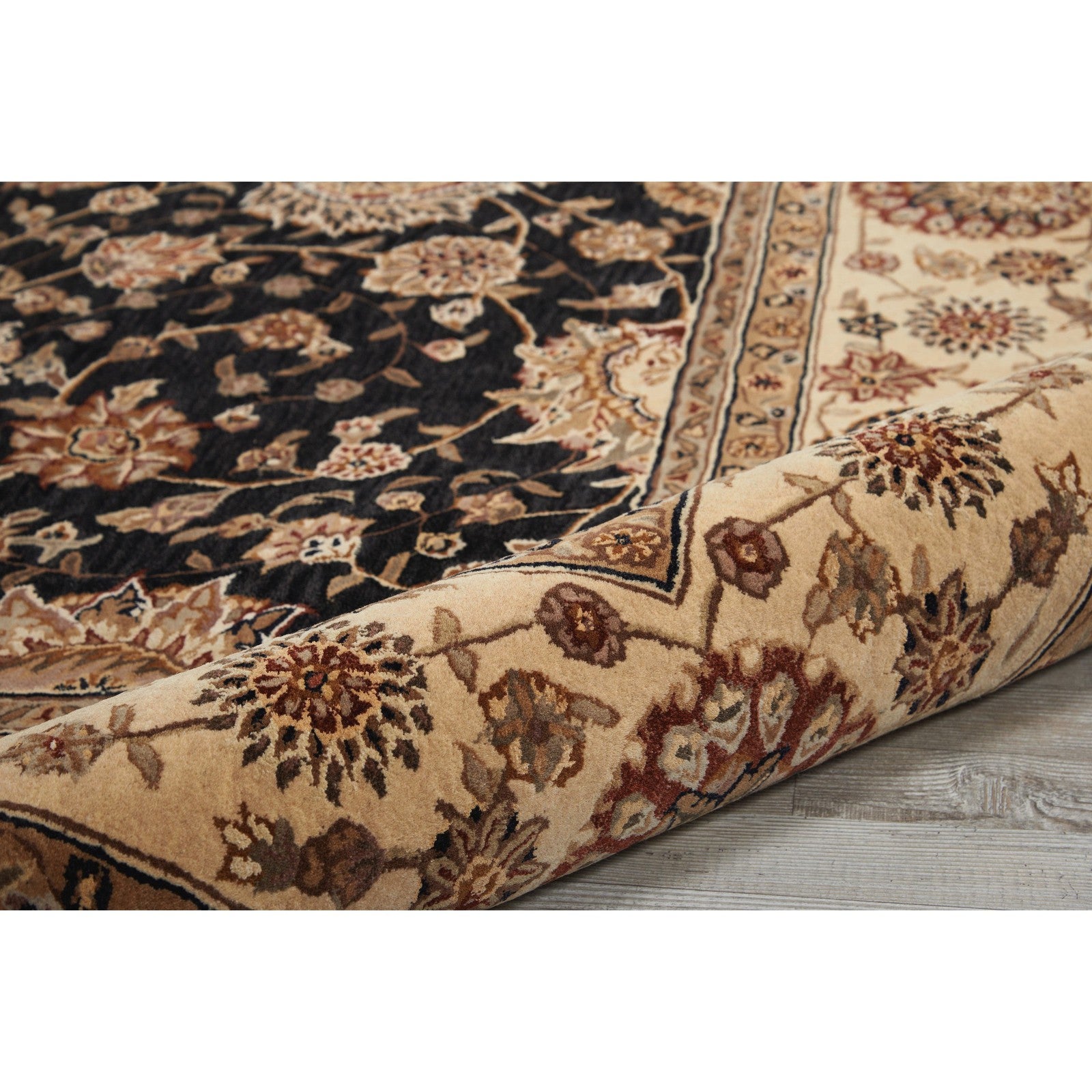 Nourison 2000 2204 Traditional Indoor Rug