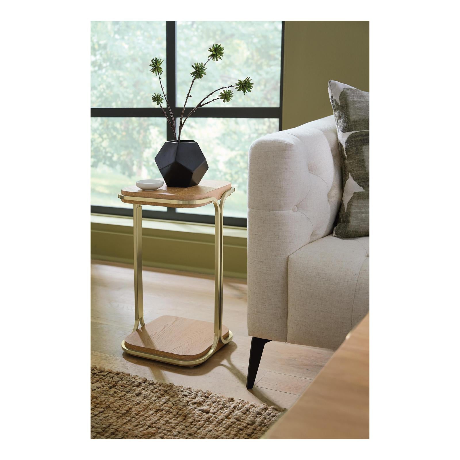 Hooker Furniture Banyon Bay Accent Table