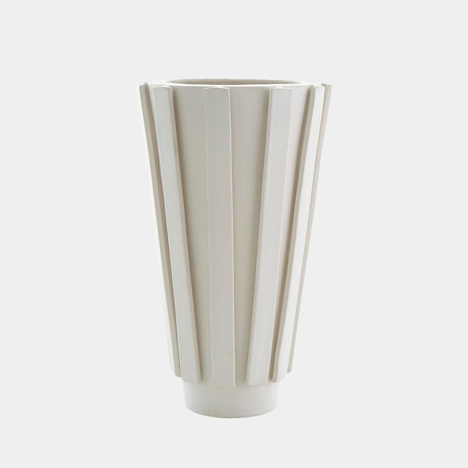 Global Views Dimensional Low Beam Vase Clearance