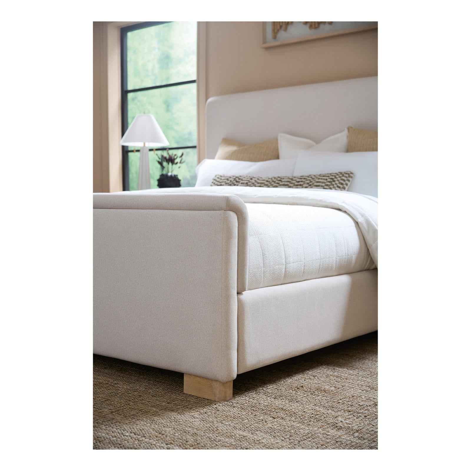 Hooker Furniture Banyon Bay Upholstered Bed