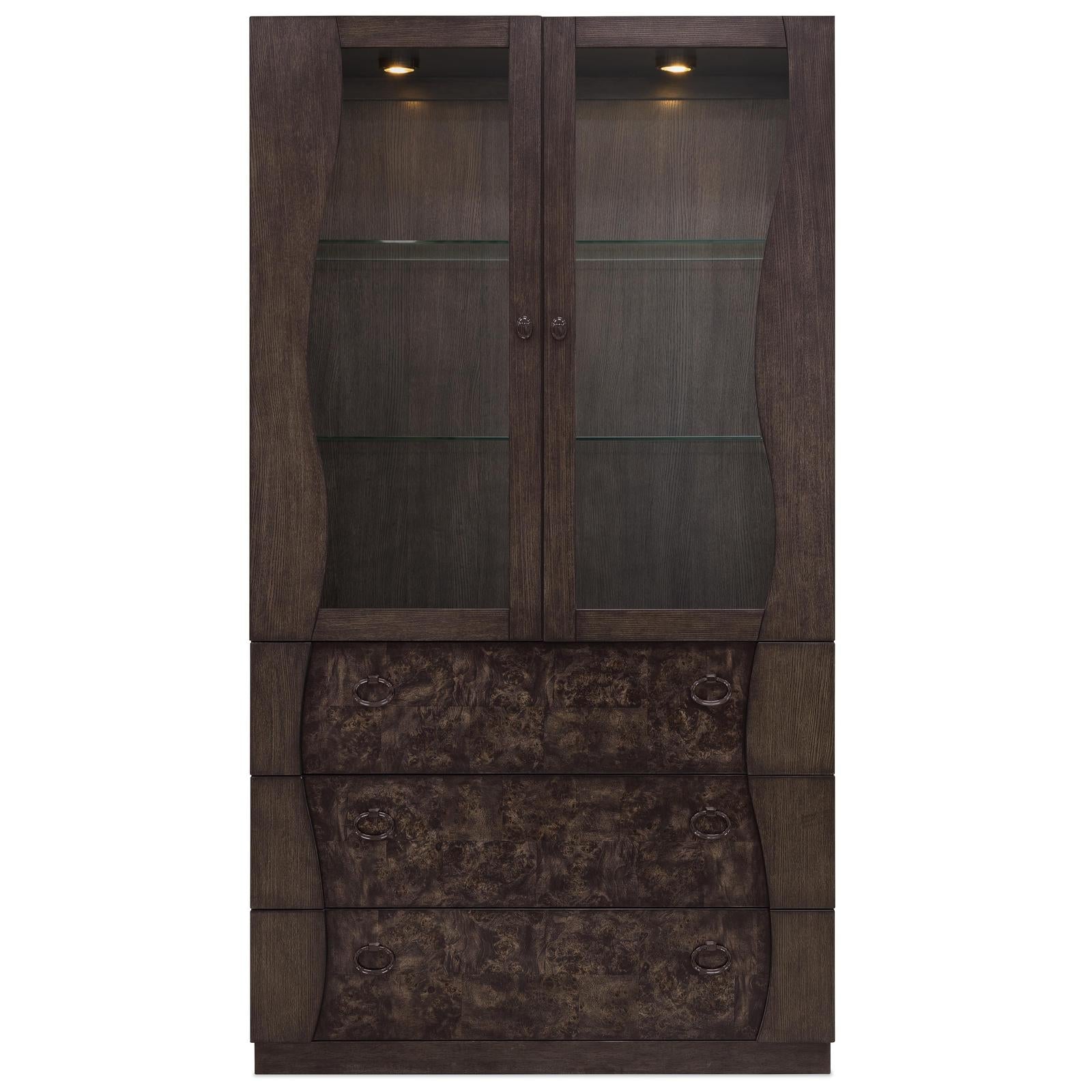 Pulaski Furniture Modern Mosaic Brown China
