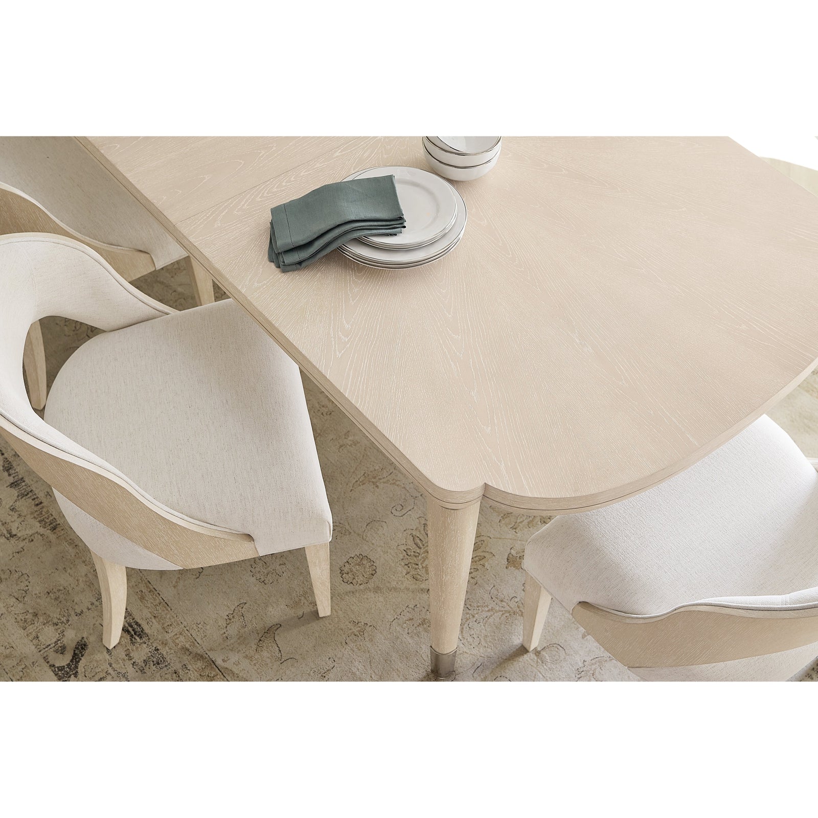 Hooker Furniture Nouveau Chic Rectangle Dining Table with 1-22in Leaf