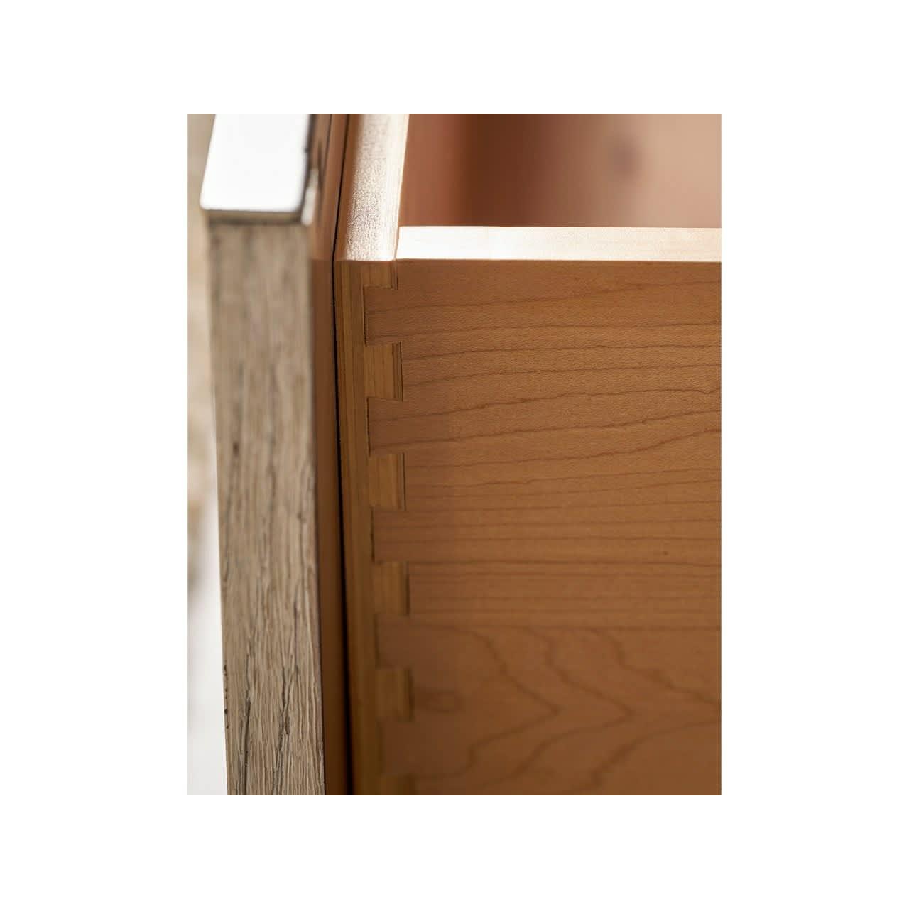 Universal Furniture Modern Quartz Drawer Chest