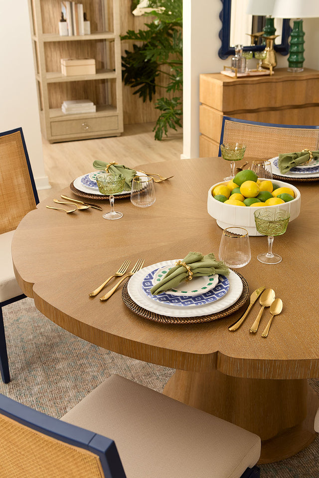 Villa & House York Dining Table