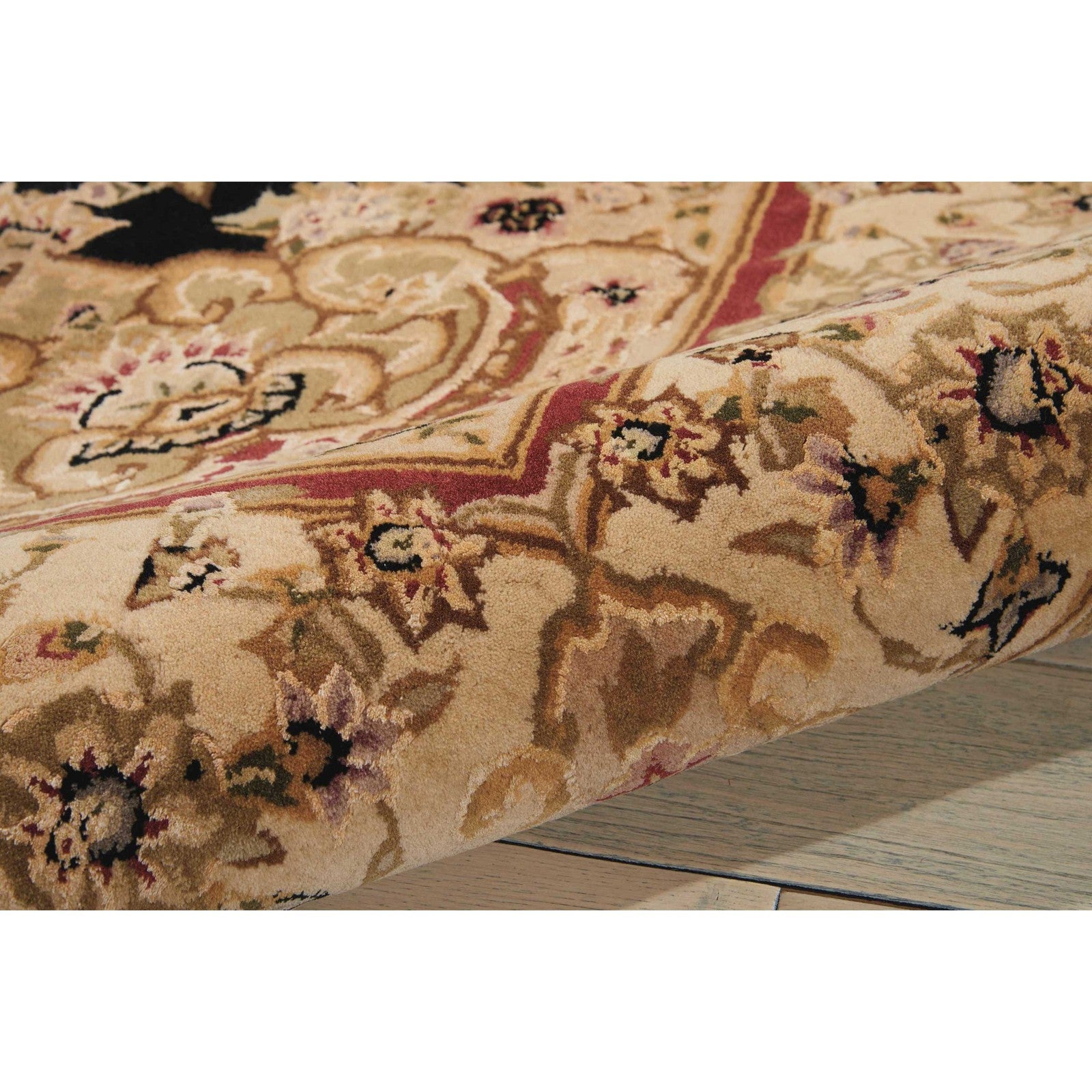 Nourison 2000 2028 Traditional Indoor Rug