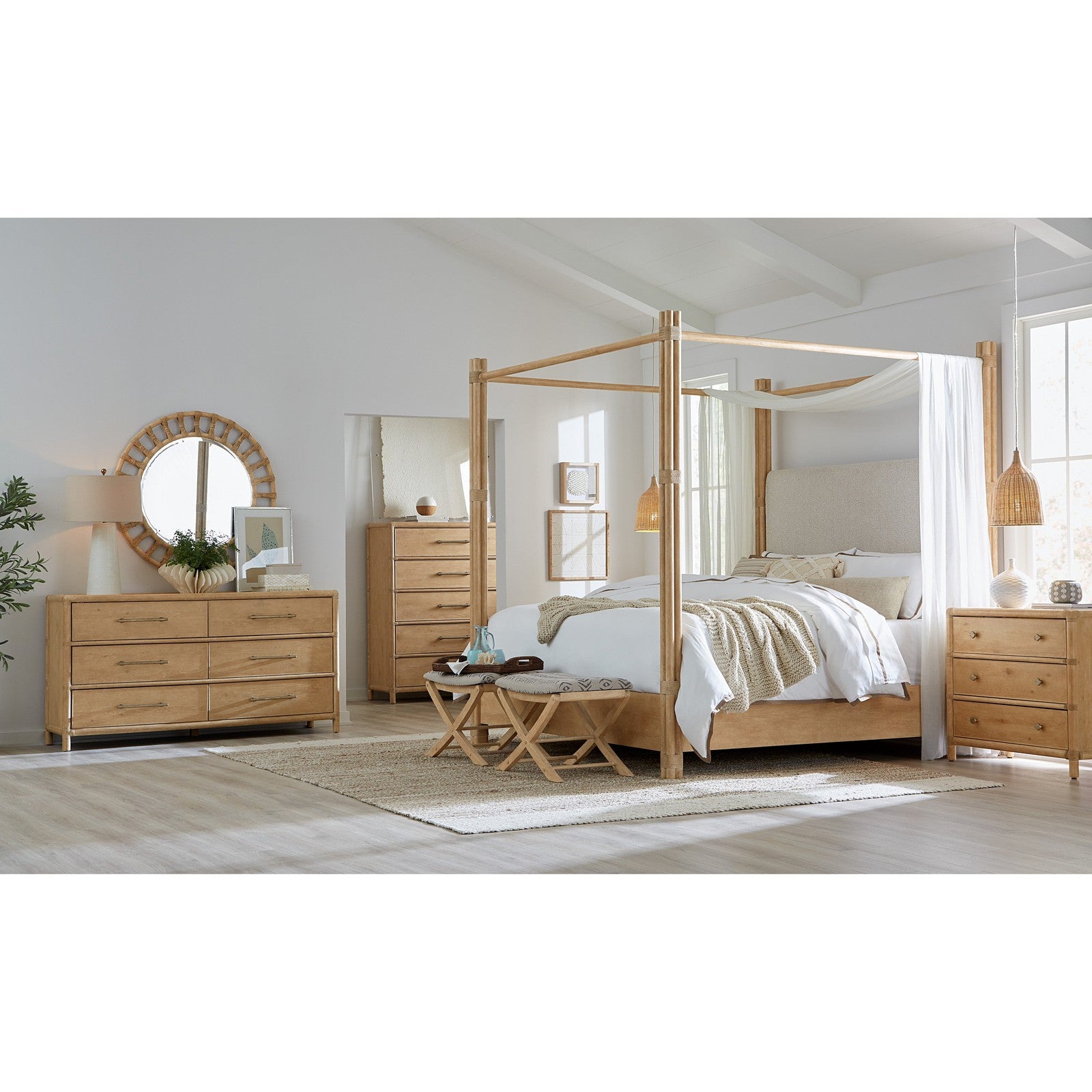 Hooker Furniture Retreat Camp Stool Bed Bench