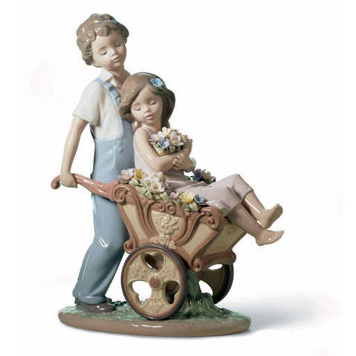 Lladro The Prettiest of All Couple Figurine