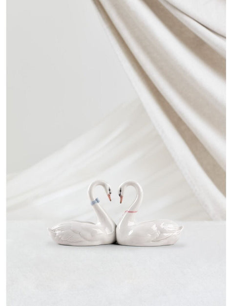 Lladro Endless Love Cake Topper