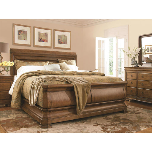 Universal Furniture New Lou Louie P's Sleigh Bed