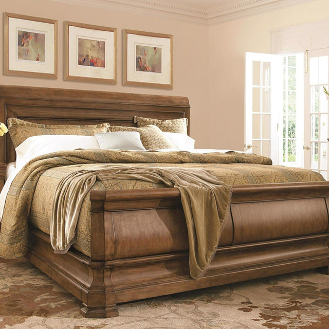 Universal Furniture New Lou Louie P's Sleigh Bed