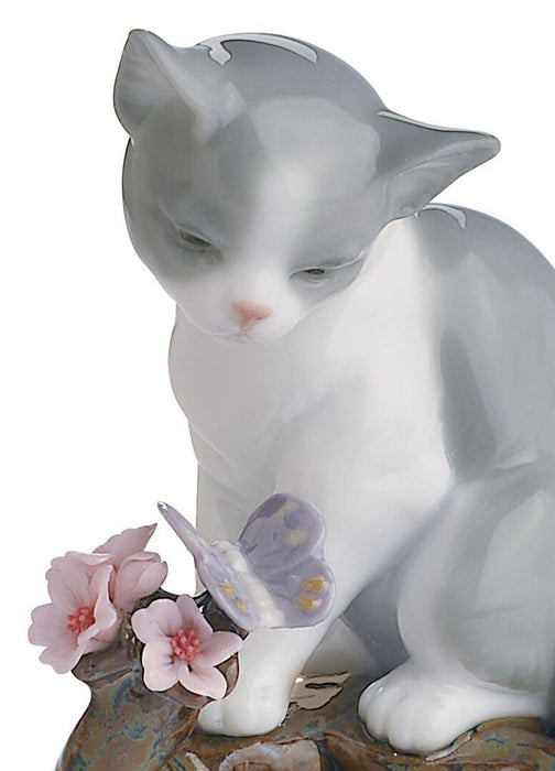 Lladro Blossoms for The Kitten Cat Figurine — Grayson Living
