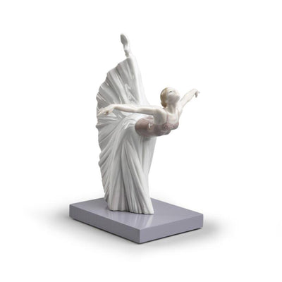 Lladro Giselle Arabesque Ballet Figurine