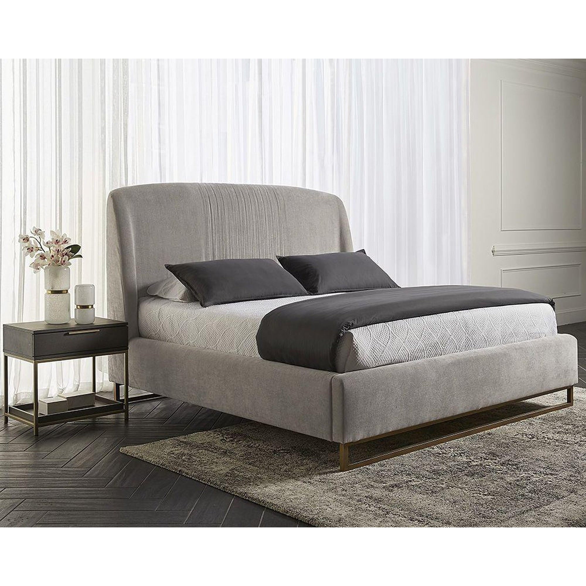 Sunpan Nevin Bed