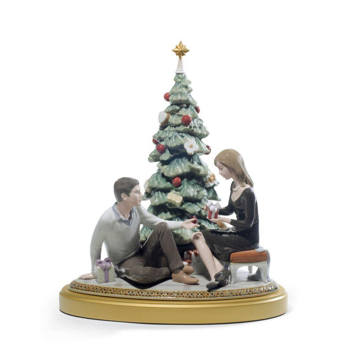 Lladro A Romantic Christmas Couple Figurine Limited Edition