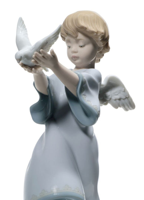 Lladro Peace on Earth Angel Figurine