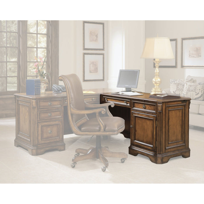 Hooker Furniture Brookhaven Executive L Desk