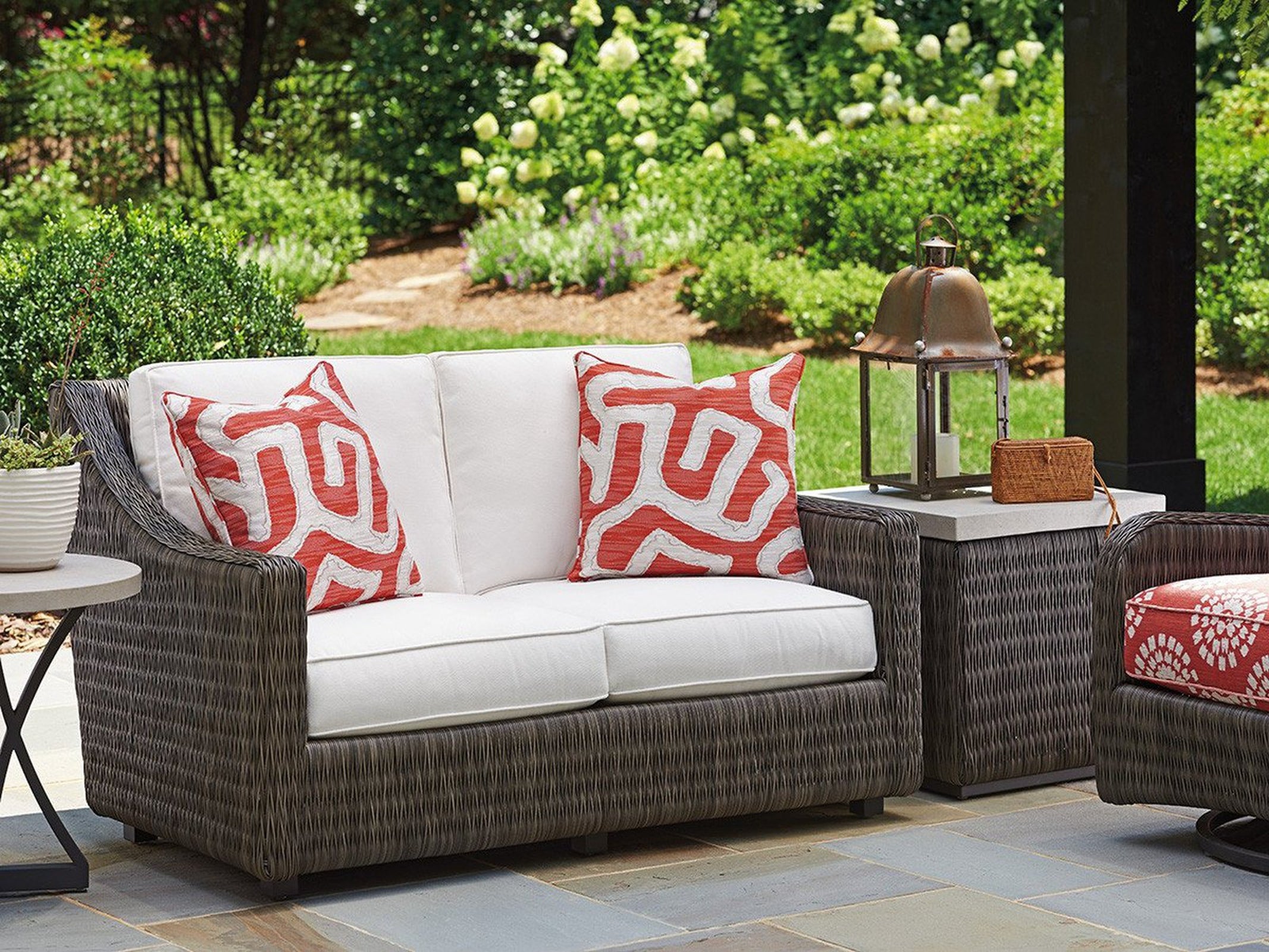 Tommy Bahama Outdoor Cypress Point Ocean Terrace Square End Table