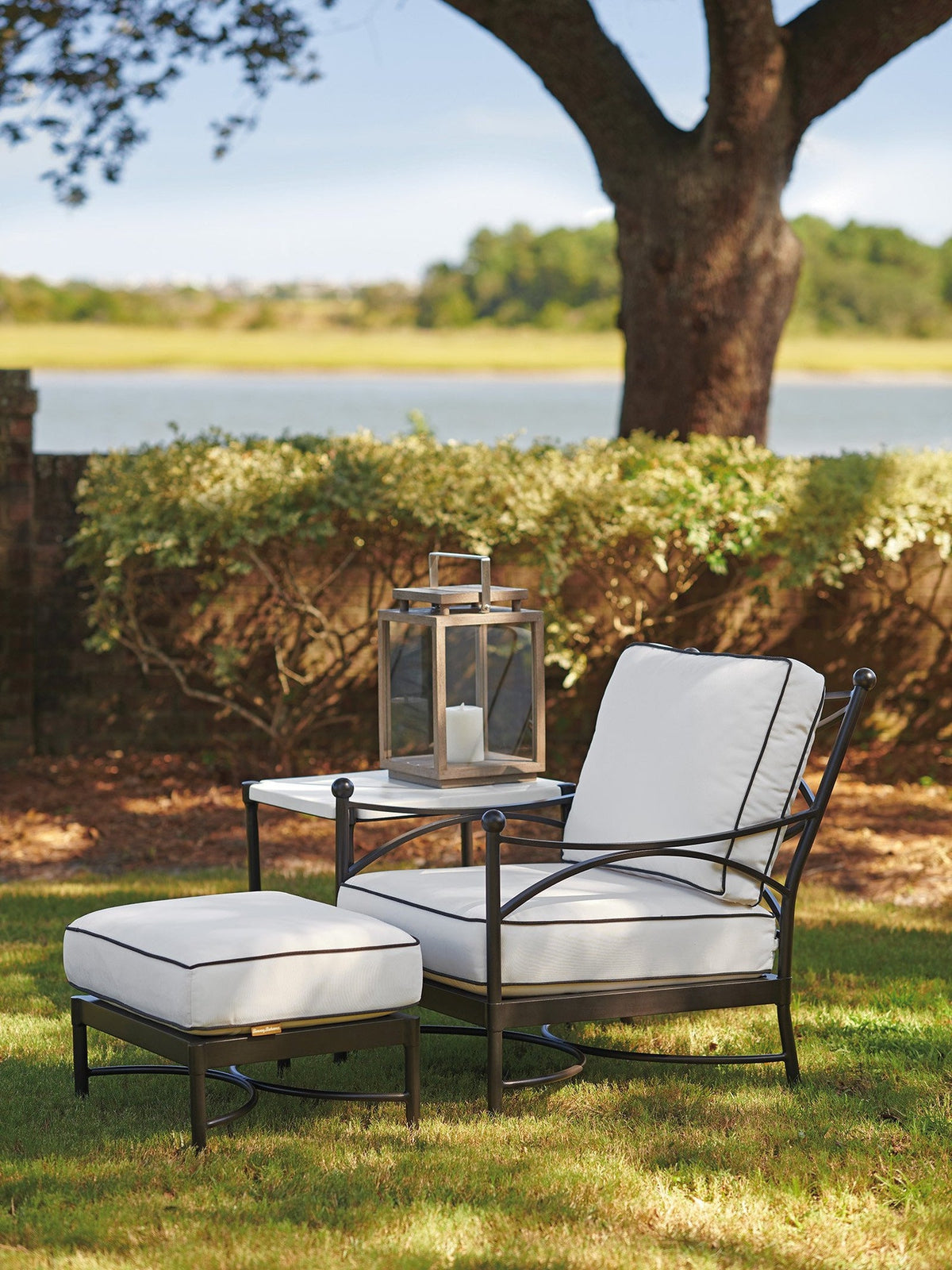 Tommy Bahama Outdoor Pavlova Lounge Chair 3911
